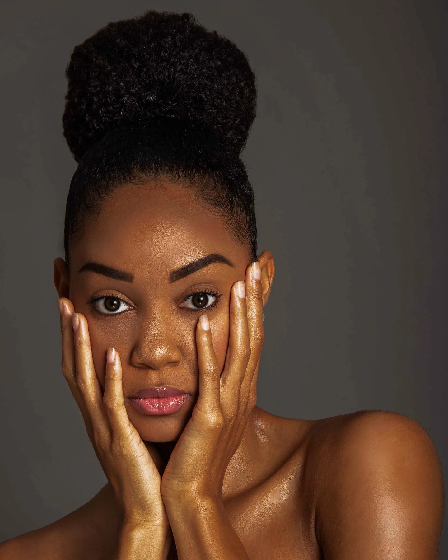 Natural Beauty | Perfect Form 

Model: @missaliyahgowdy 
Shot by: @imagecraze