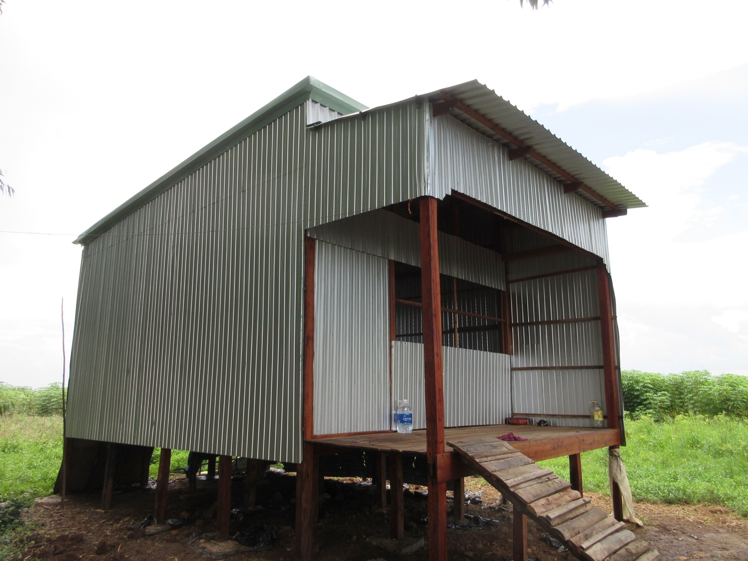  Nao’s house located in An Giang Province, prior to being retrofitted to become amphibious 