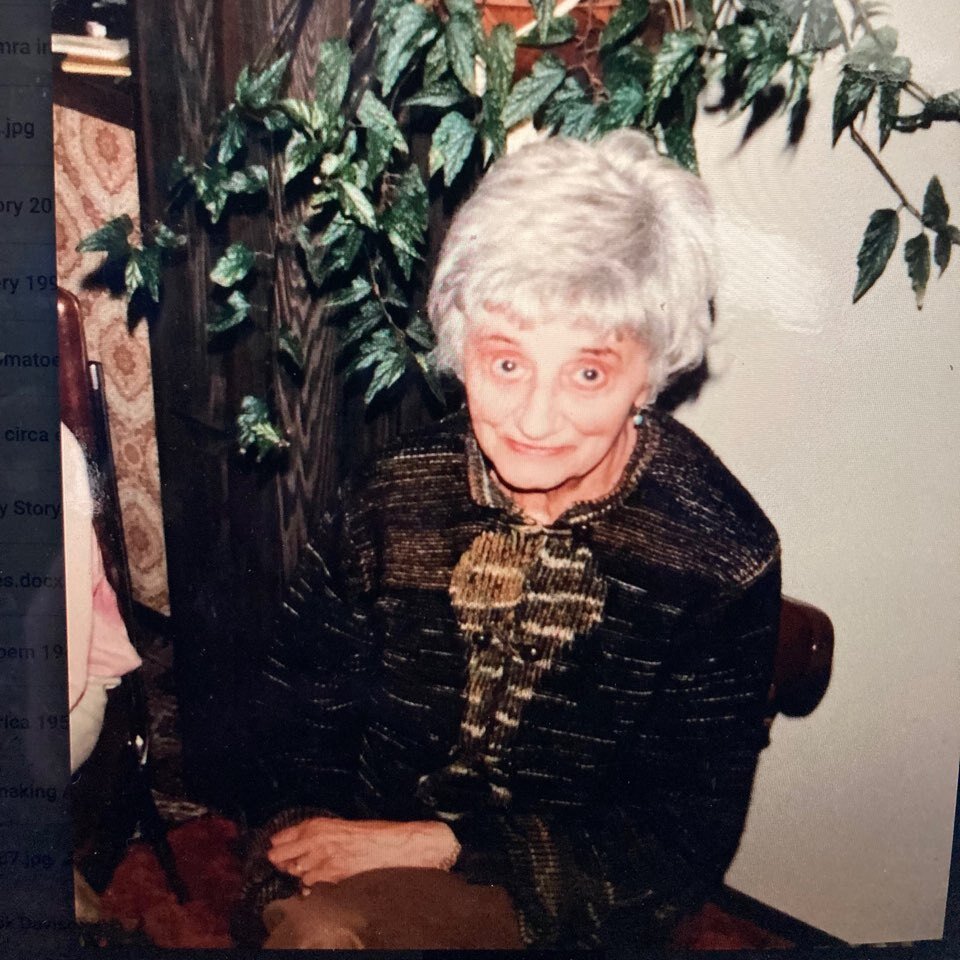We are bringing back Throwback Thursday!
Yesterday was Auntie May's Birthday, which had the Davison girls all reminiscing about this special lady in their lives. Twinings tea holds fond memories because of her, and it's why Twinings tea is always ava