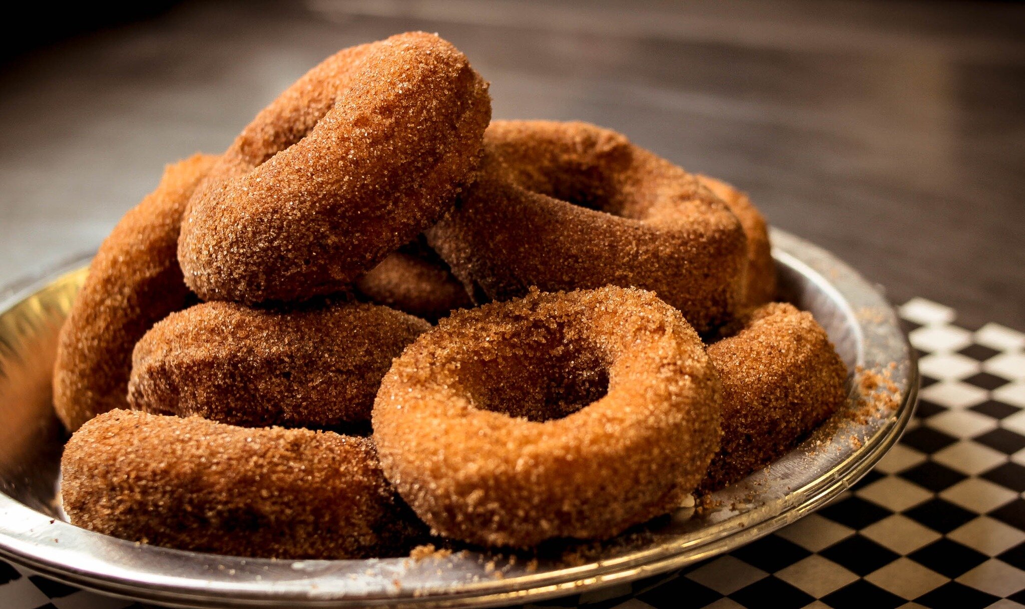 Our fresh and delicious apple cider donuts are back today! The Cannery team has been busy preparing them this morning, so come and enjoy! Available in the market! 🍩
.
.
.
.
.
.
.
.
#AppleCiderDonuts
#DonutLovers
#BakeryLife
#BakedGoods
#SweetTreats

