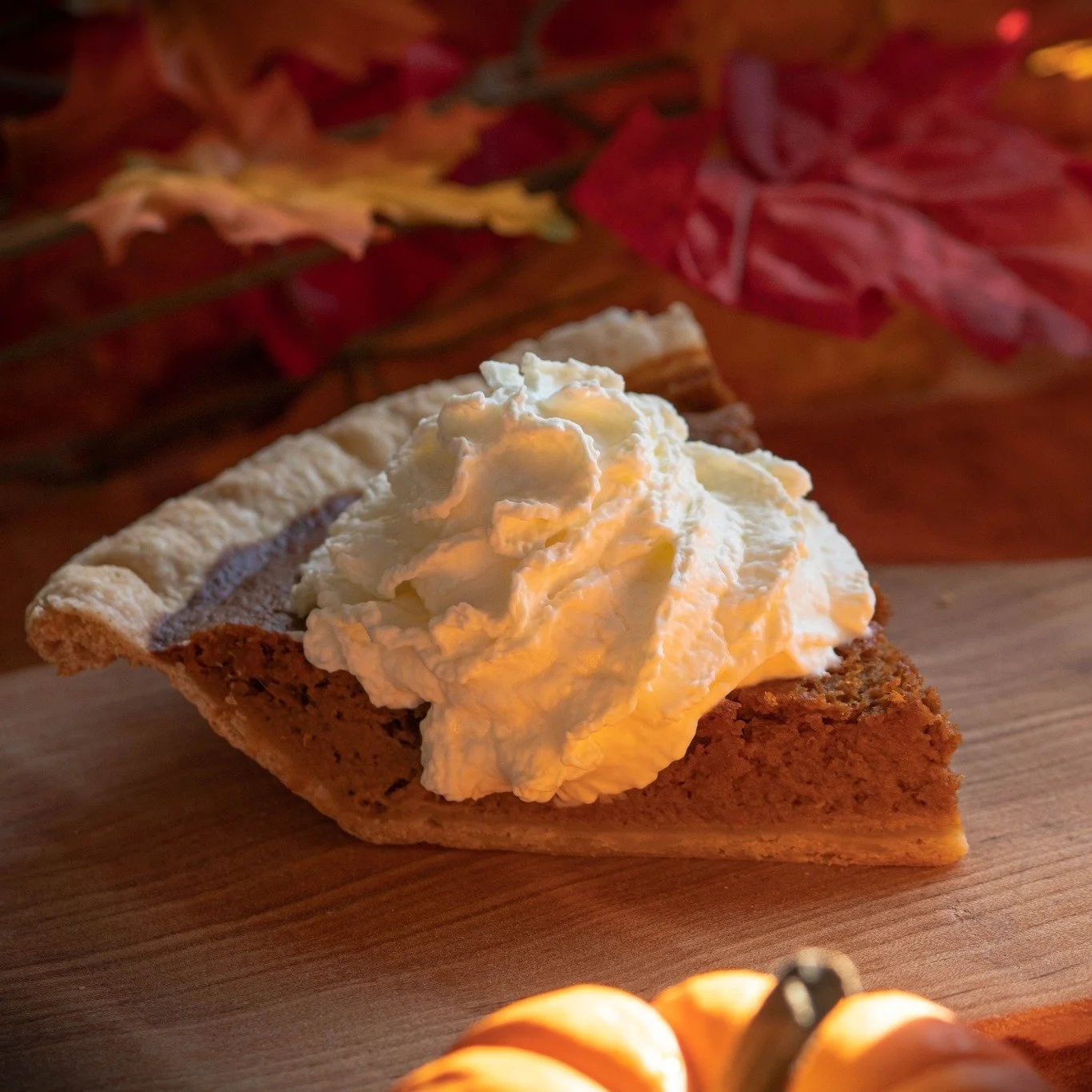 🎄✨ Order on our online store by midnight today to pick up tomorrow, Thursday 10 AM&ndash;3 PM! ✨🎄

Pumpkin pie is a must for every Christmas party &mdash; don&rsquo;t forget to add one to your cart 🎃🥧
Our Raspberry Jam is back! Thanks to the Cann