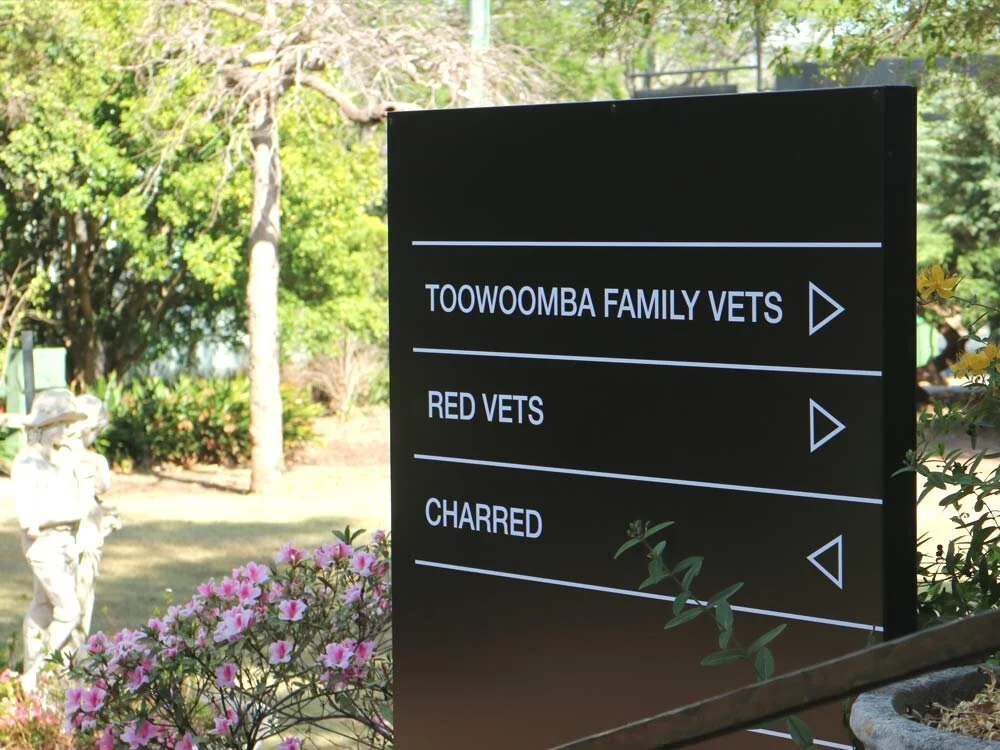 Wayfinding-Signages_Signs-On-Time-Redvets-Entry-Access.jpg