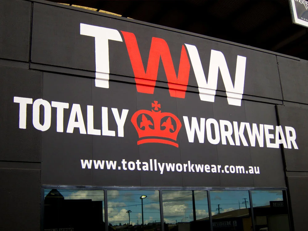 Painted-andTraditional_Signs-On-Time_Totally-Workwear_1.jpg