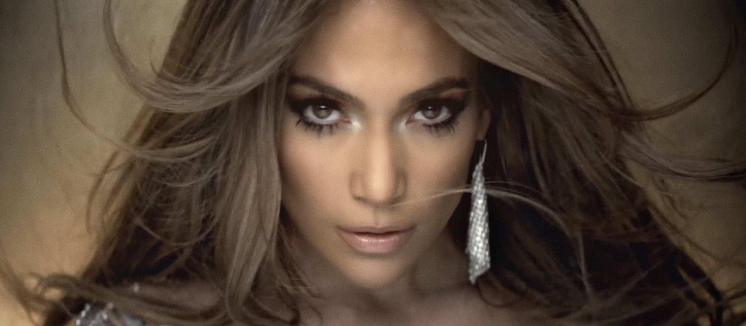 Jennifer Lopez - On The Floor ft. Pitbull