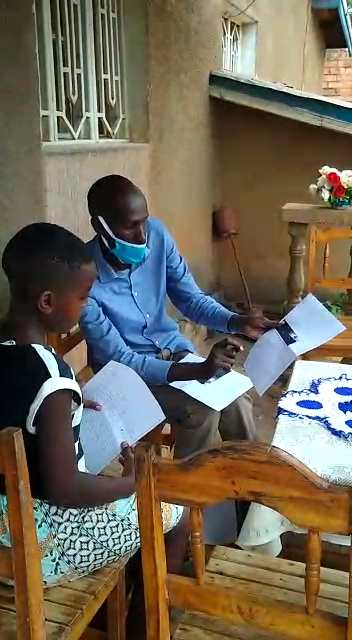 Rwanda_teacher4.png