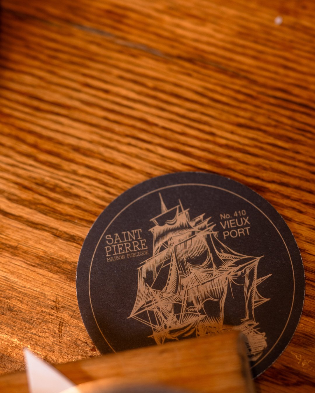 Pas besoin de naviguer loin pour trouver les meilleures boissons en ville 😉⁠
📍 410 Rue Saint Pierre, Montr&eacute;al, QC⁠
⁠
No need to leave port for the best drinks in town 😉⁠
📍 410 Rue Saint Pierre, Montreal, QC⁠