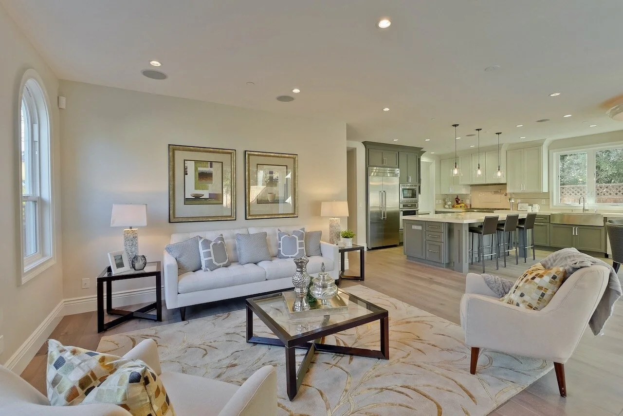 Family Room      4.jpeg