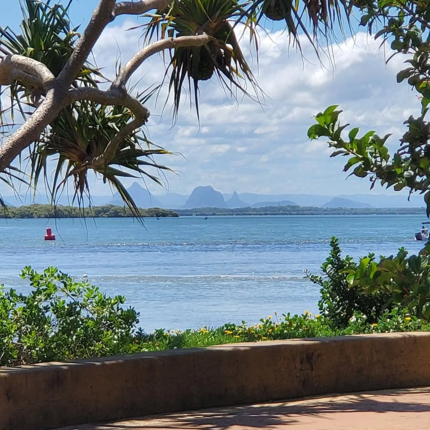 When you land in paradise 🥰 the silence is serene. My heart is happy. The next #newmarksadventures begin 🙏

To all my incredible clients, I'll be back on line with you on Friday! Can. Not. Wait 🙌