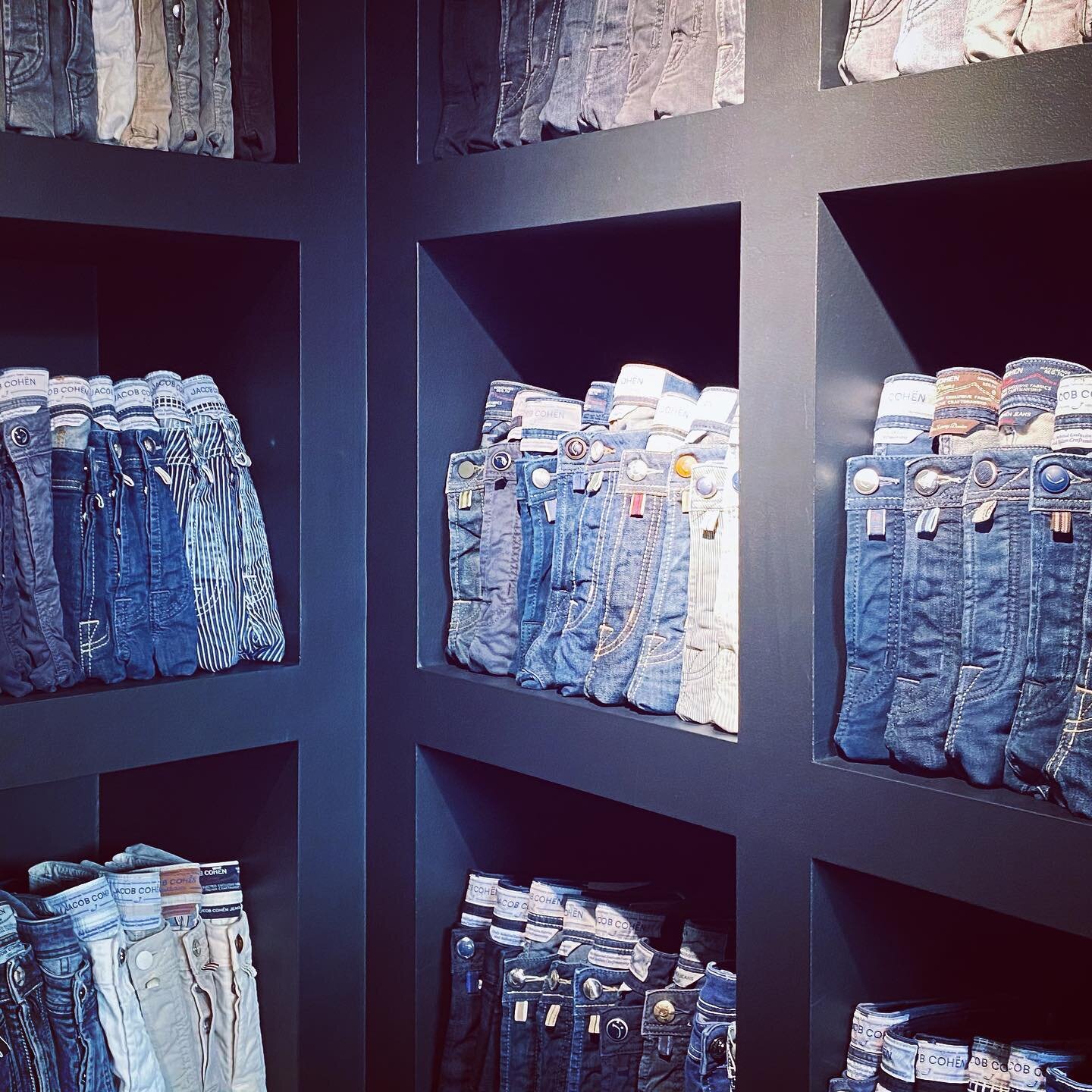 Our Jeans Library 📚@jacobcohenjeans @nitz.sablon.brussels #springsummercollection2021 ...