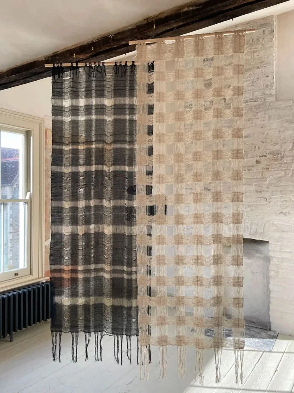 A series of posts highlighting some of my favourite independent artists and makers 🌟 
&bull;
I have been eyeing these beautiful wall hangings by @lizzi_mann for a while now and I&rsquo;m waiting on the perfect project to include one! I love the pare