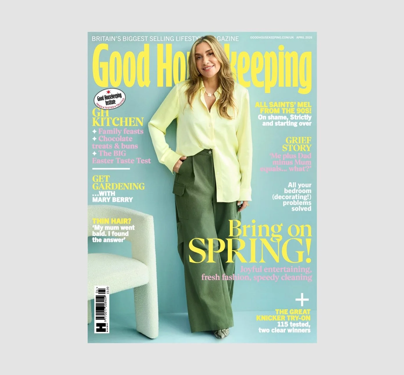 A lovely little feature in this month&rsquo;s Good Housekeeping showcasing the primary bedroom bespoke joinery in our Wellow project
&bull;
The primary bedroom wardrobe was designed by us to be functional but beautiful with elegant recessed oak handl