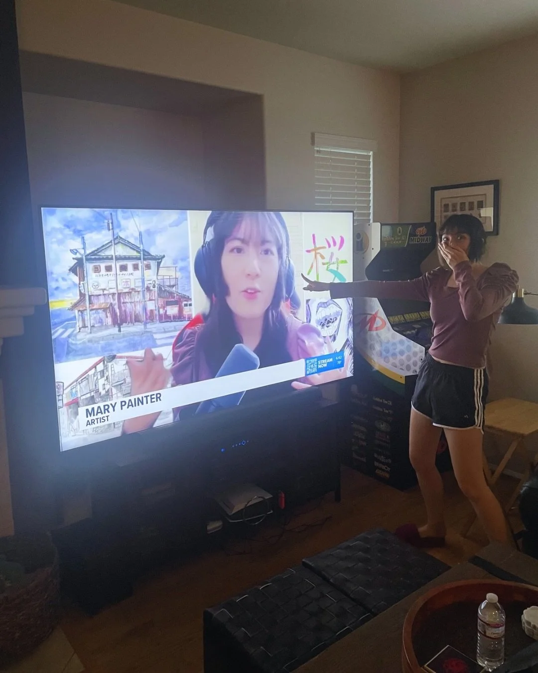 👩🏻&zwj;🎨🥹✨ That feel when you&rsquo;re ON TV CITY NEWS being recognized for your ART!!!! ✨🥹👩🏻&zwj;🎨

🌸 Huge, huge thank you to @jfgmsandiego @shannonhandytv @lorapainterabc10 @kemi.jpg 
for making this exhibition and experience a real dream 