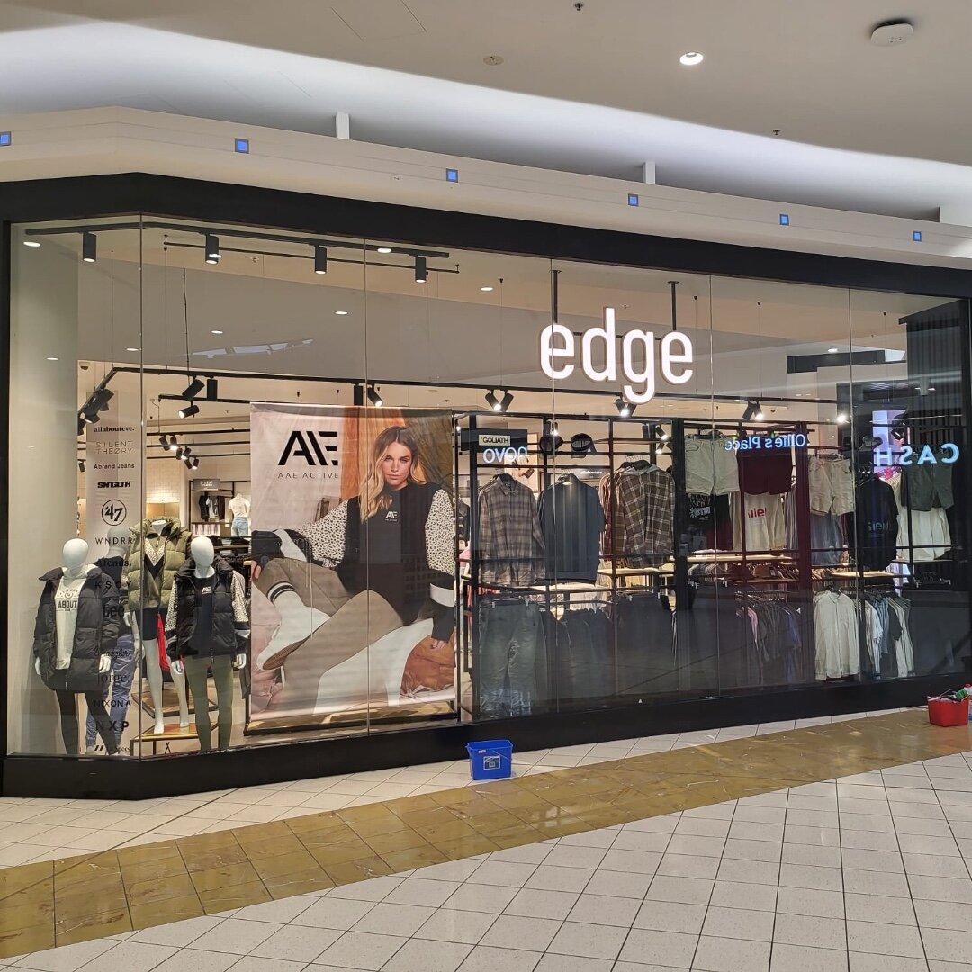 Edge Clothing | Epping, VIC

From drab to fab! The Edge Clothing store at Epping Plaza has undergone a major transformation, and we couldn't be happier with the results!

Client: @edgeclothing 
Design: @formandfellow 
Build: @twentythreeprojects 

#E