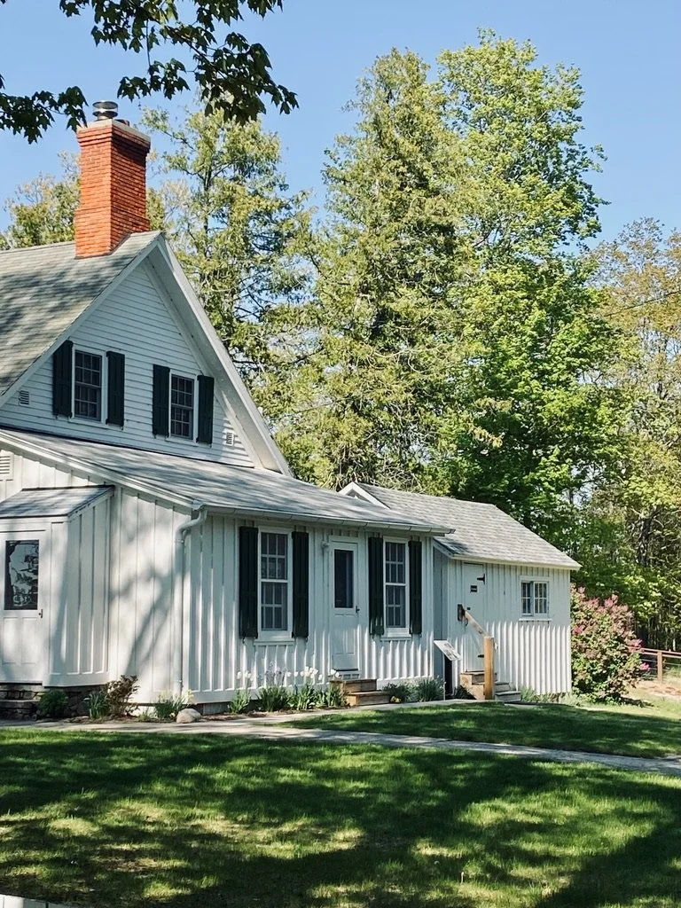 Settling in Embodied Community