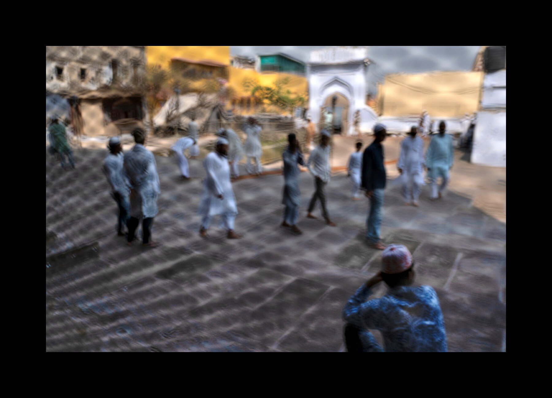  The Friday prayers at the Alamgir Mosque, built in the 16th Century, in Varanasi, India. 2019 