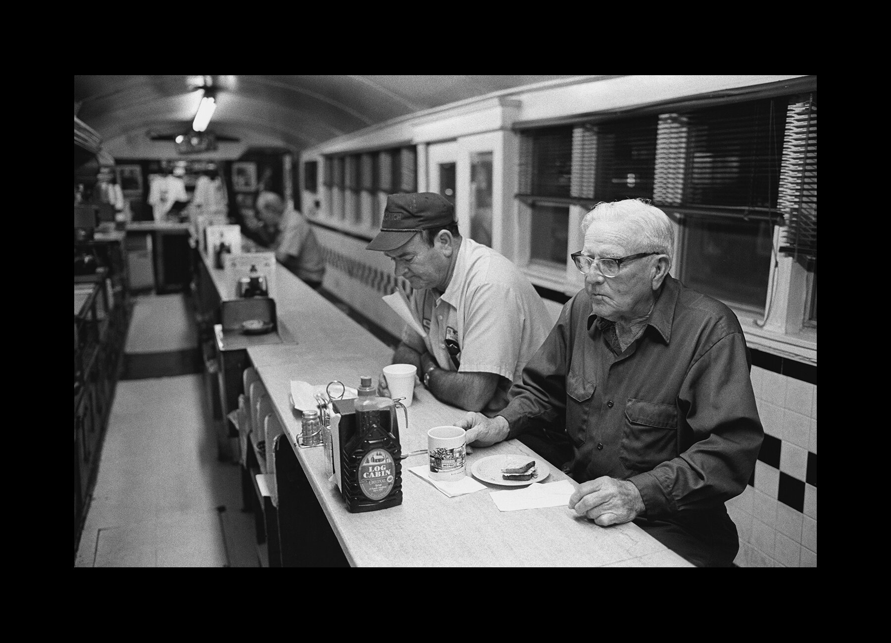  Walter Burnette, 90, eats at the Hillsville Diner every morning at 4:45 am, like clockwork. Austinsville, Virginia. 2001  