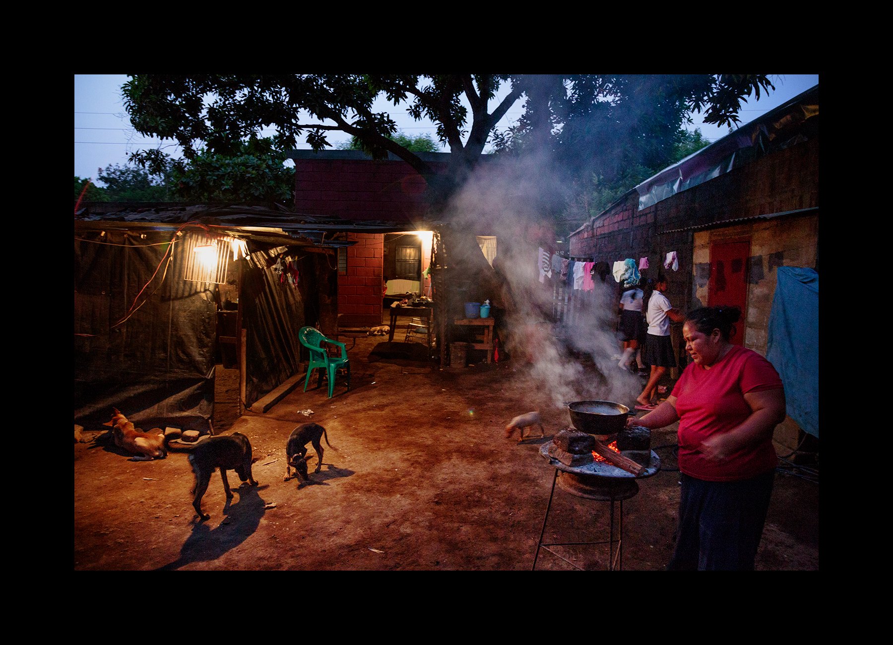  A family spends an evening at home in Chichigalpa, Nicaragua on April 29, 2014. 