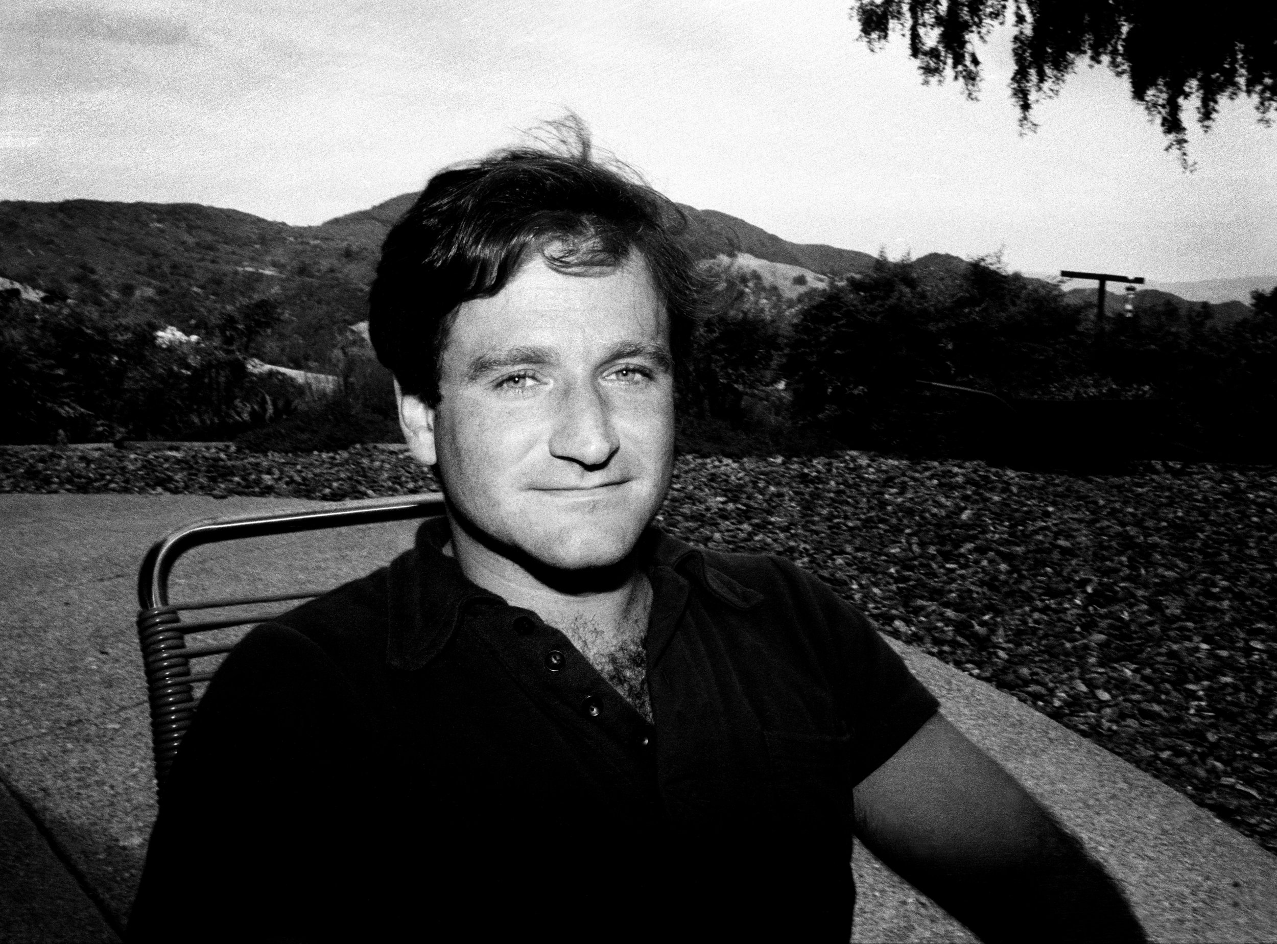  Actor and comedian Robin Williams at his home in Napa Valley. 1982 