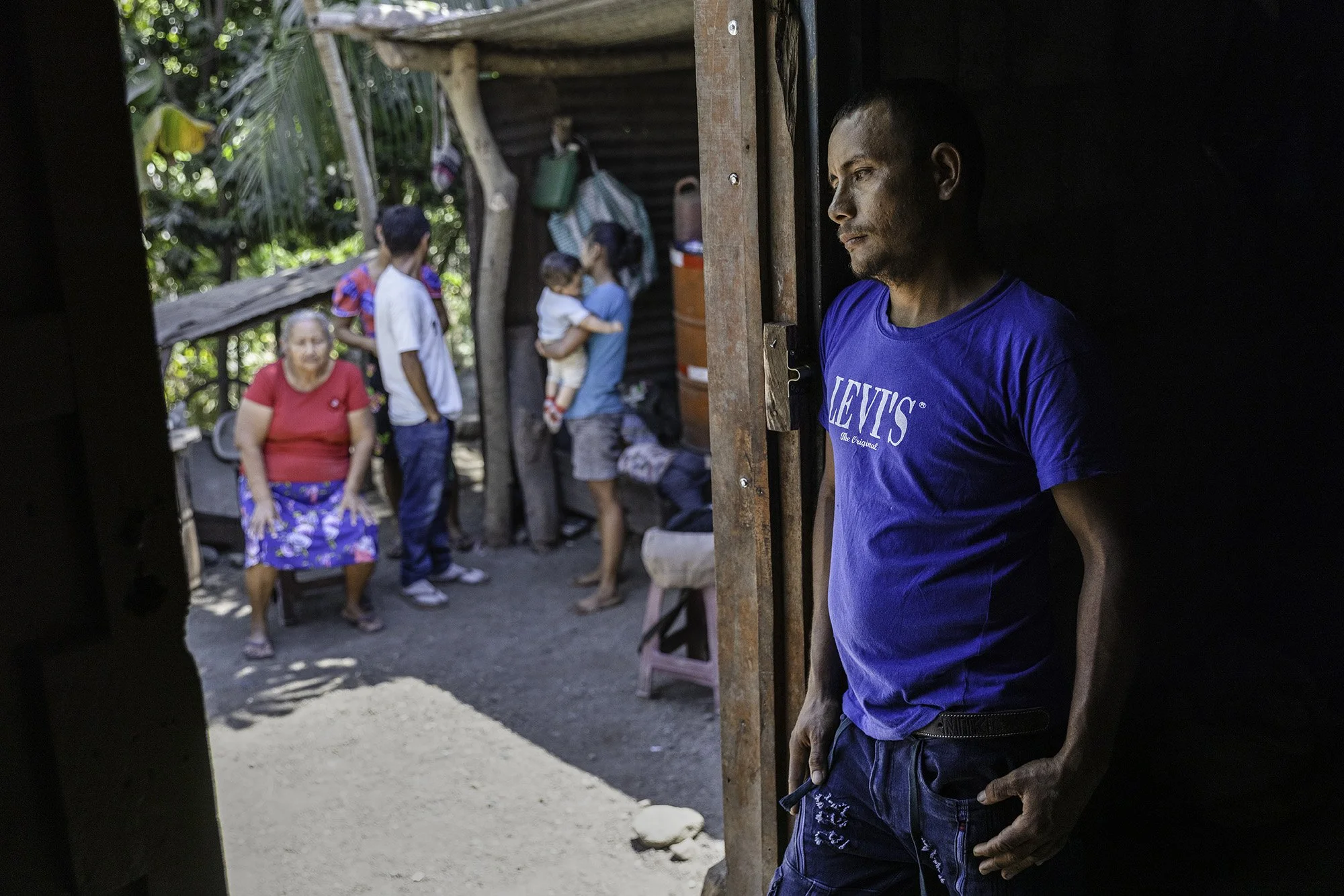  Edvin Rafael Sarmiento, 32, a former sugar cane worker who contracted kidney disease 6 years ago, and has been unable to work, at his home with family in Parselamiento El Cajon in sector Aguero, Guatemala on March 2, 2026. 