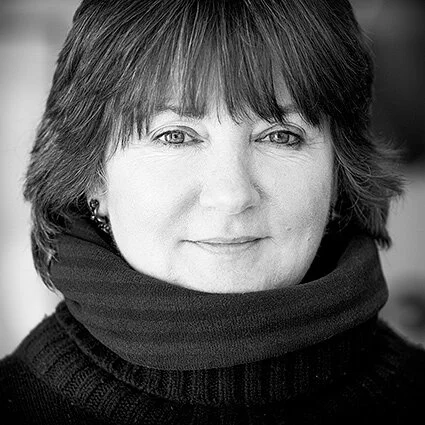 How fast do people judge your LinkedIn headshot or Facebook profile photograph?