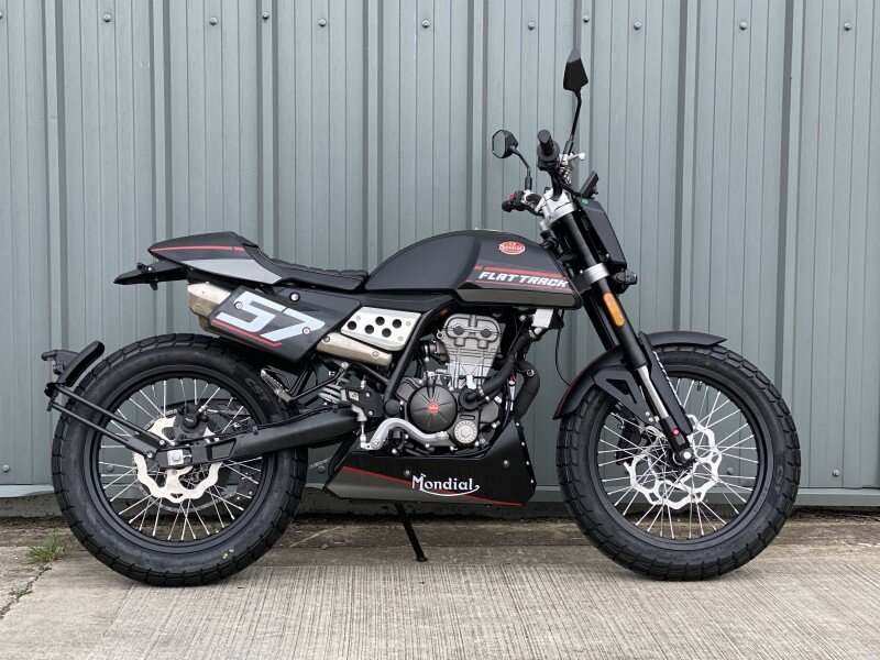 fbmodial-flattrack-black-2.jpeg