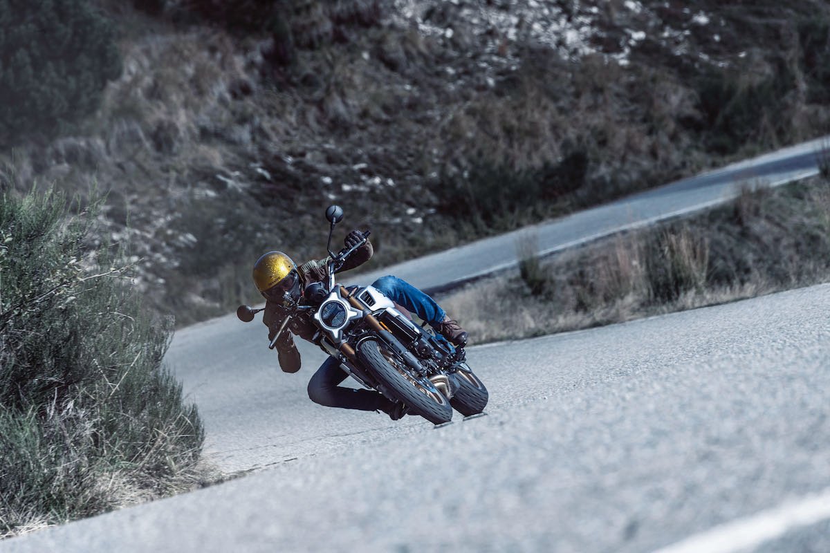 cfmoto700-9.jpeg
