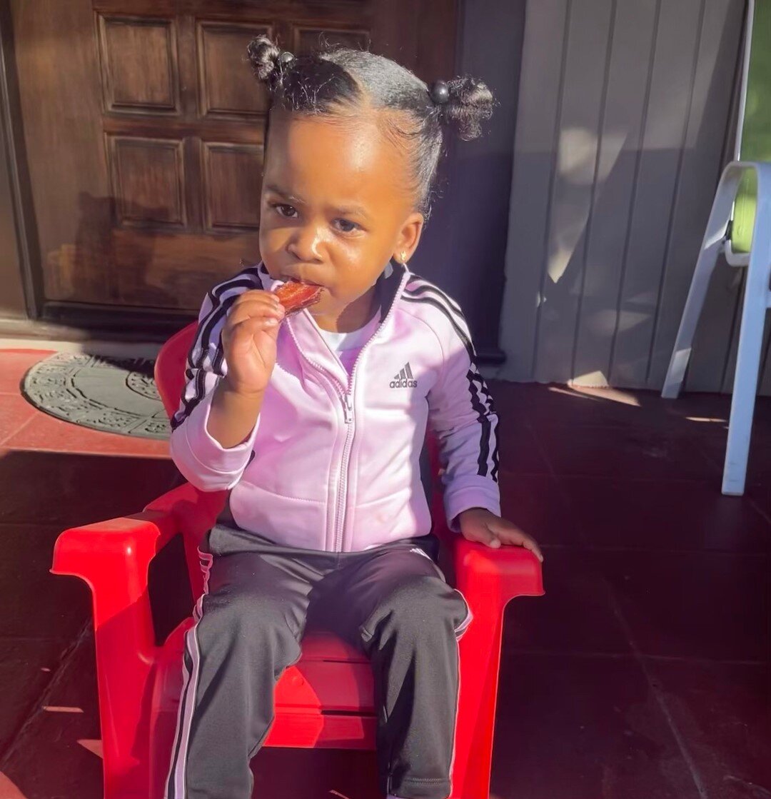 Your kid ever do something and you&rsquo;re like damn that&rsquo;s my baby lol. ⠀⠀⠀⠀⠀⠀⠀⠀⠀
⠀⠀⠀⠀⠀⠀⠀⠀⠀
The way sis sat on the porch and ate this bacon with full enjoyment ! It was a proud moment for me lol ⠀⠀⠀⠀⠀⠀⠀⠀⠀
⠀⠀⠀⠀⠀⠀⠀⠀⠀
It&rsquo;s the little thing