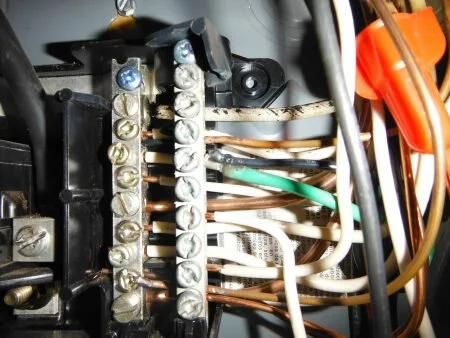 Q&amp;A: Are Minnesota home inspectors allowed to open electrical panels?