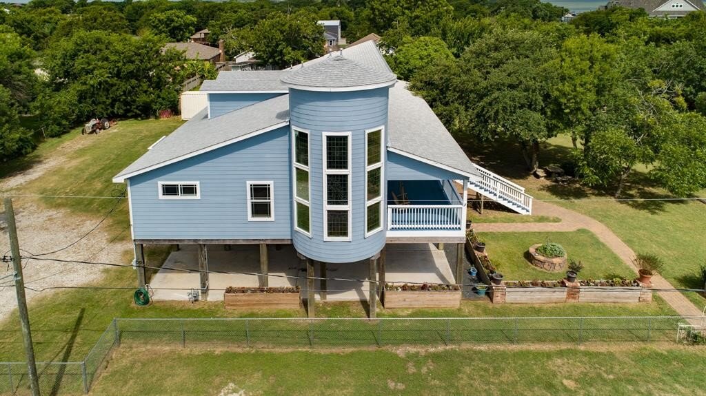 Putnam Builders Unique Second Street San Leon Custom Residential Beach Home Kemah, Texas Construction