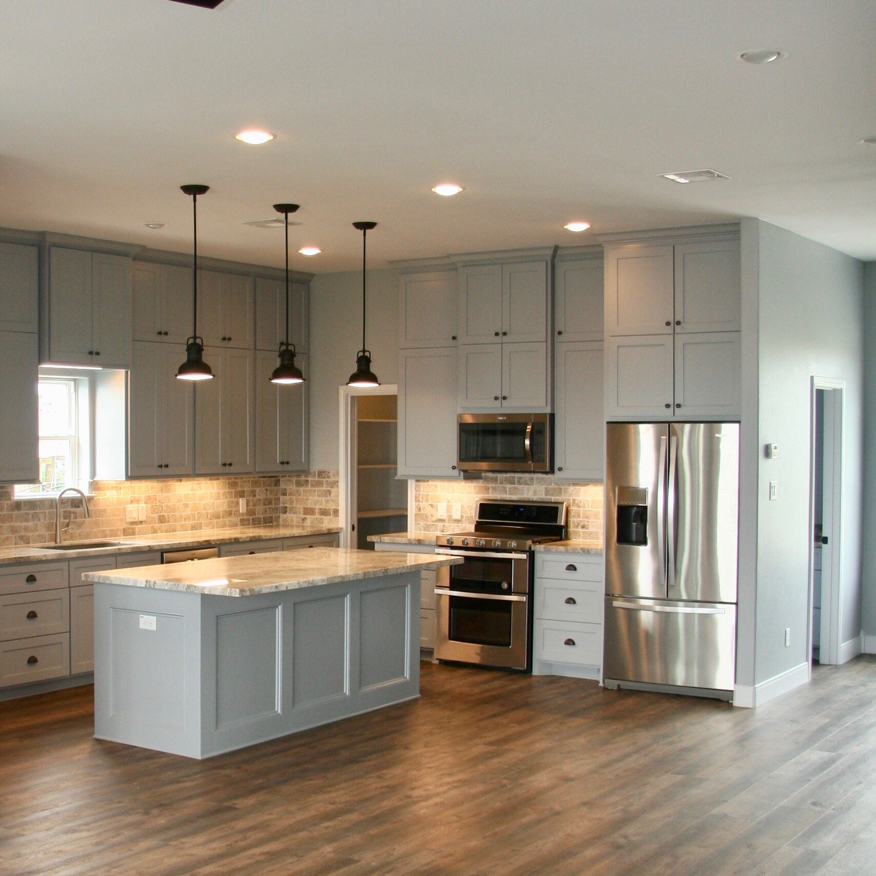 Putnam Builders John Street Custom Kitchen Residential Beach Home