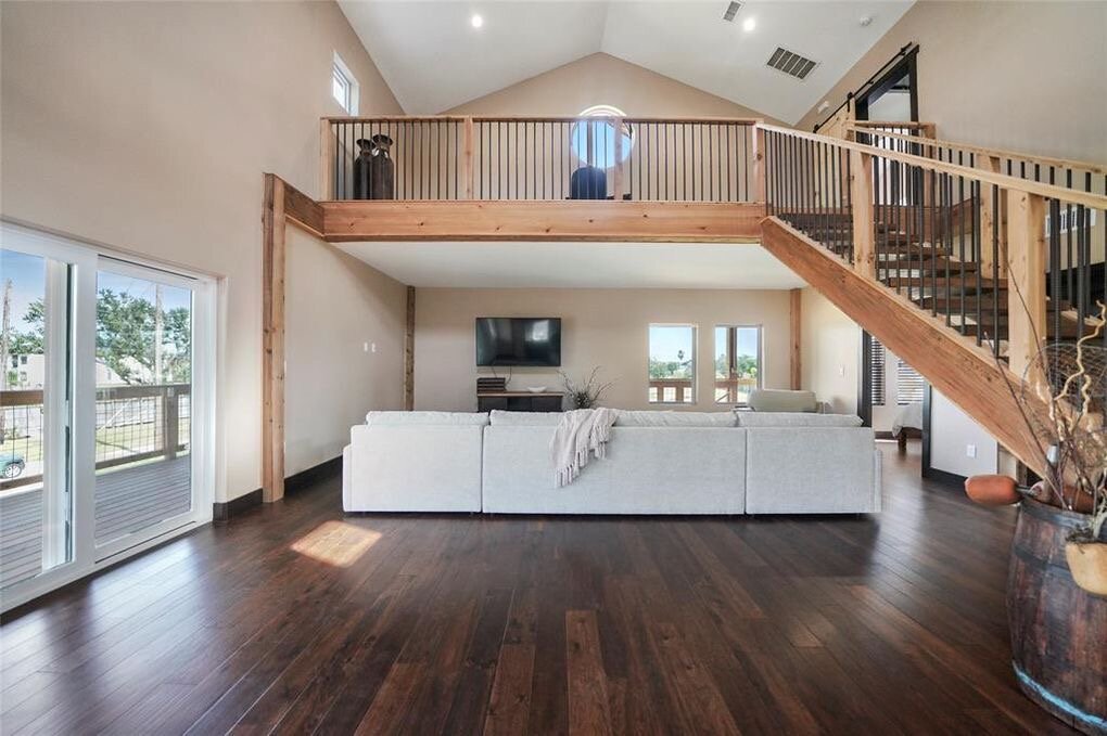 Putnam Builders Lakeside Custom Build Residential Barn Beach Multi Level Home Kemah, Texas Construction