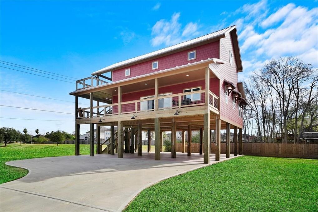 Lakeside Custom Build Residential Barn Beach Multi Level Home