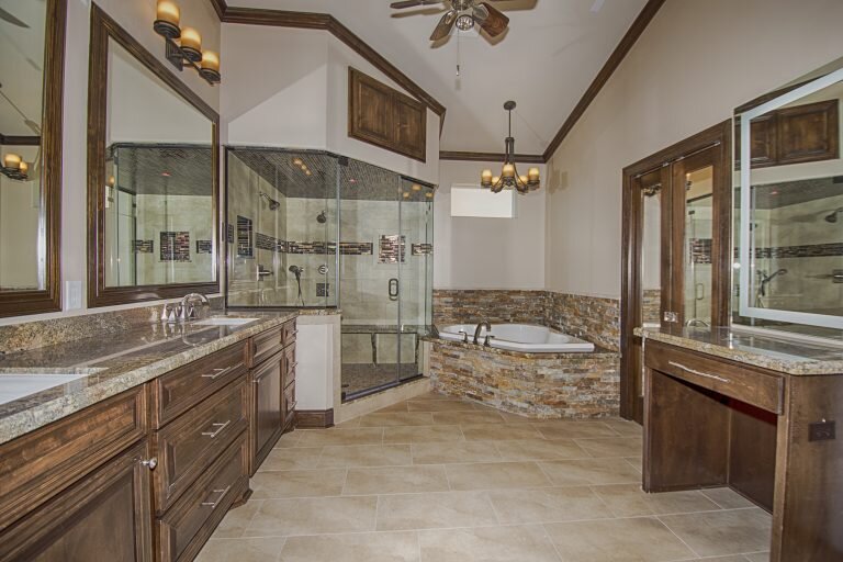 Putnam Builders Ivy House A Custom Residential Luxury Beach Home Kemah, Texas Construction