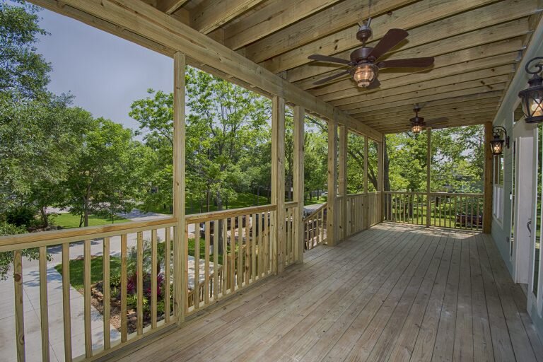 Putnam Builders Ivy House A Custom Residential Luxury Beach Home Kemah, Texas Construction