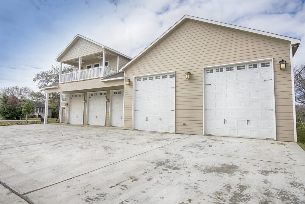 Putnam Builders Beautiful New Residential Custom Home La Porte, Texas Construction