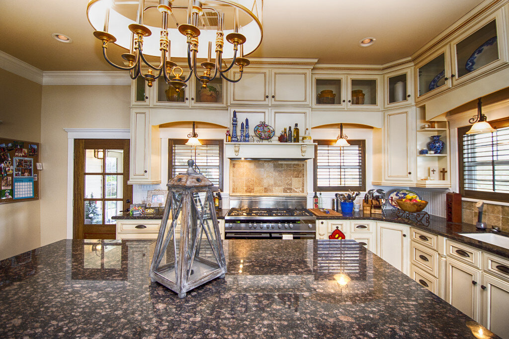 Putnam Builders Elegant Custom Kitchen Kemah, TX Construction