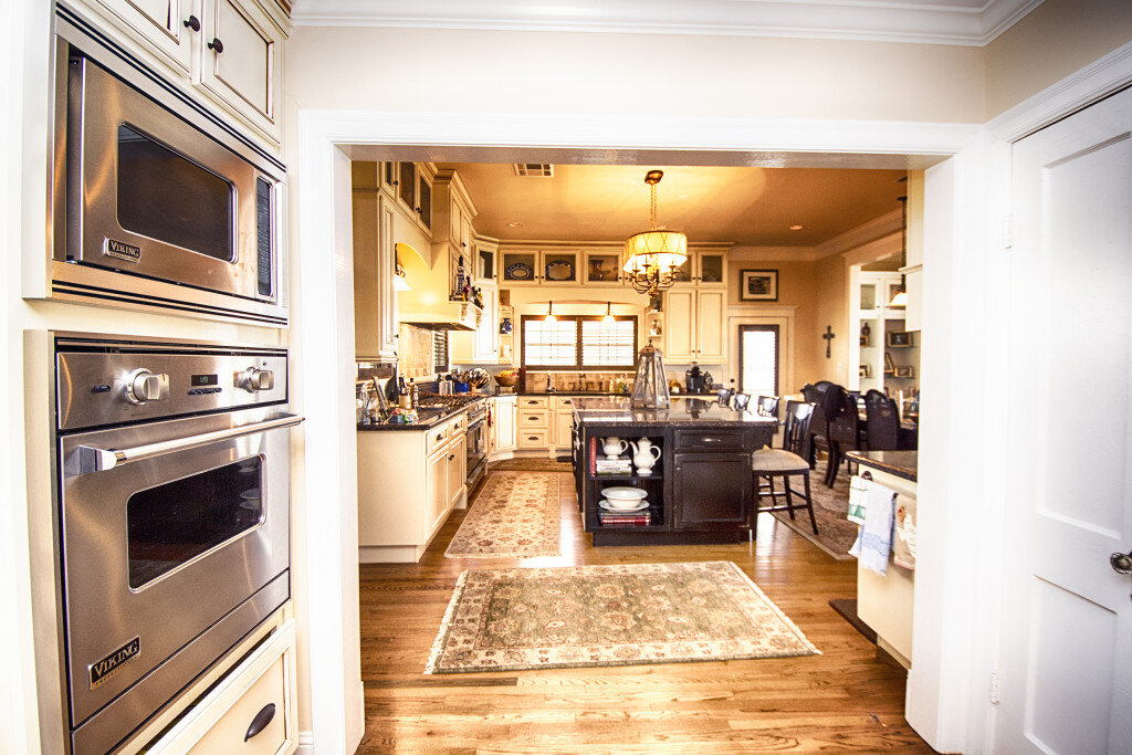 Putnam Builders Elegant Custom Kitchen Kemah, TX Construction