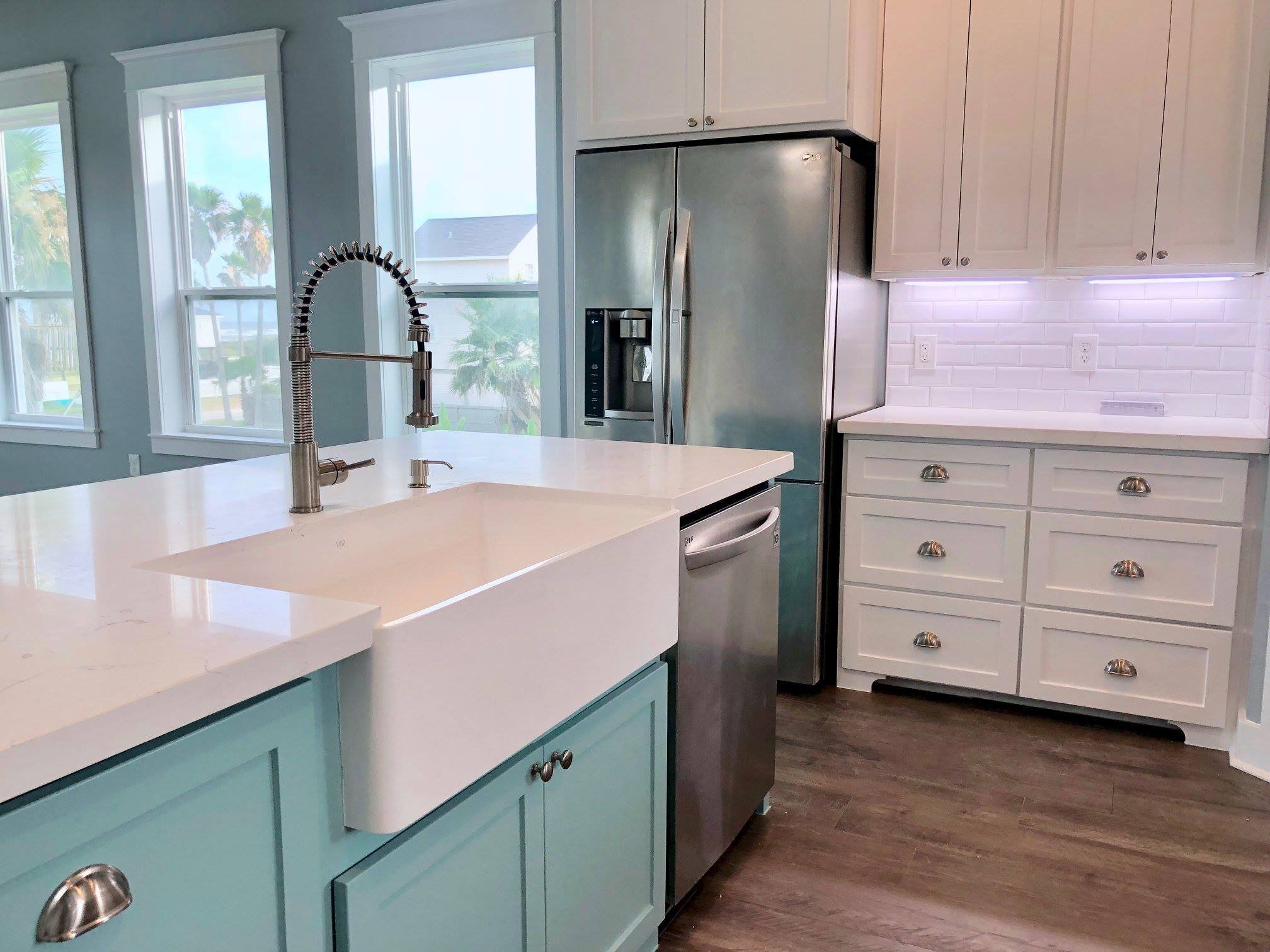 Putnam Builders Custom Kitchen Jamaica Beach Residential Beach Home