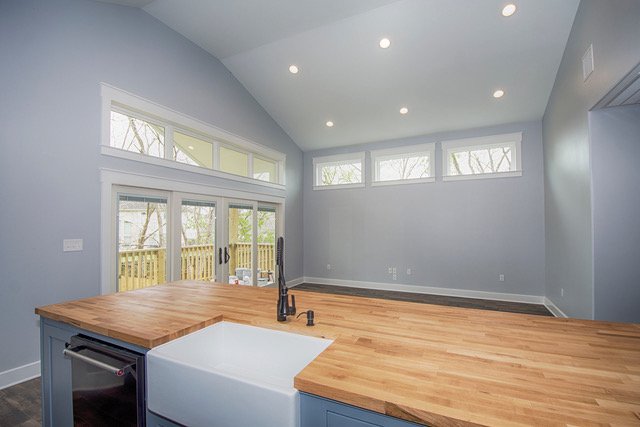 Lakeside Kitchen to Living.jpeg