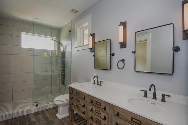 Lakeside Bathroom2.jpeg