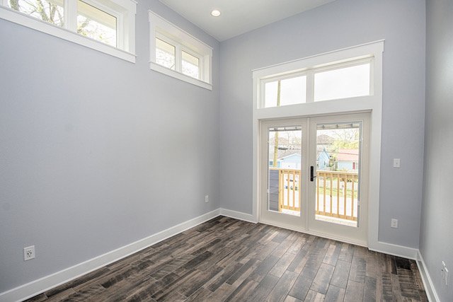 Lakeside Bedroom.jpeg