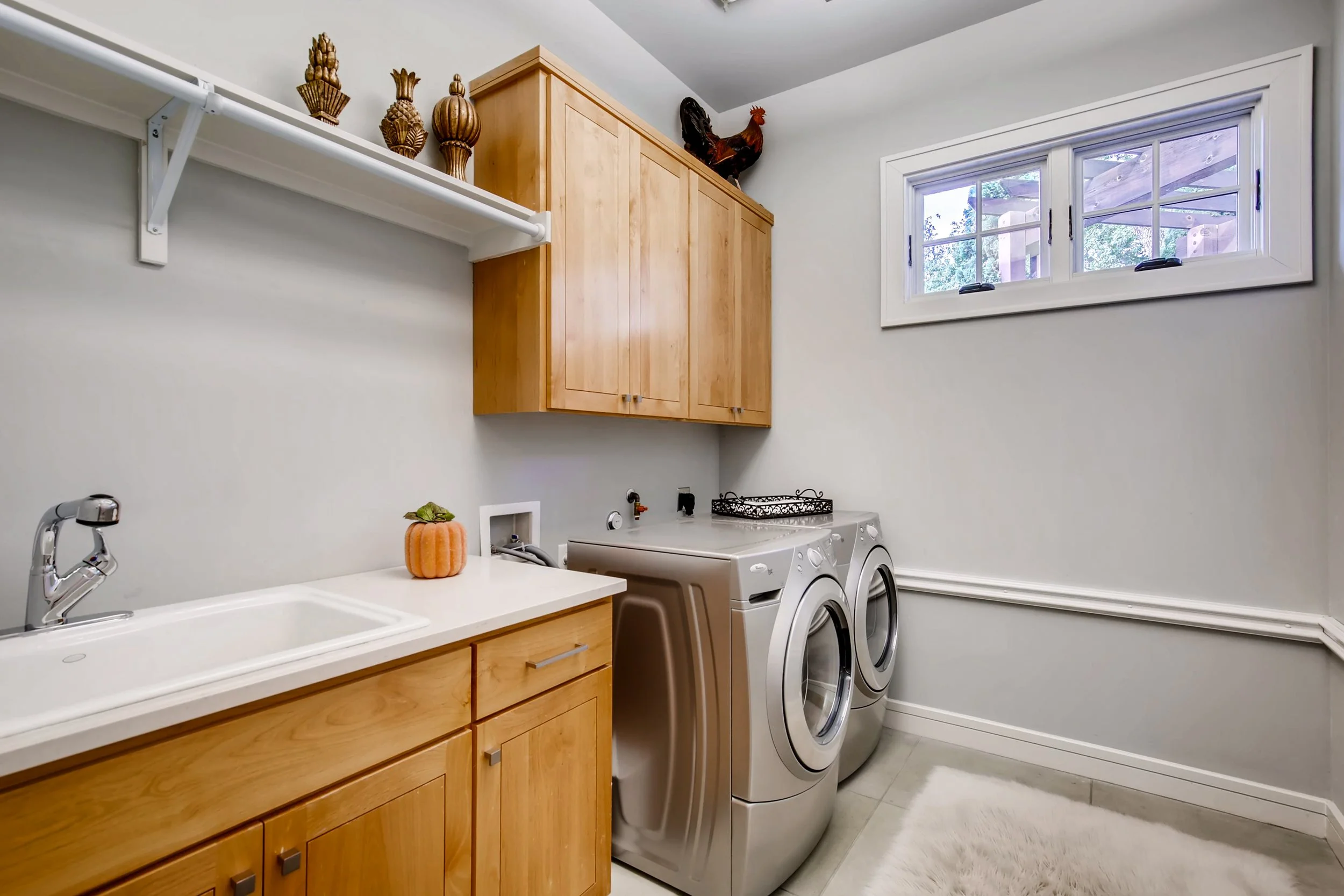 4609 Madrona Dr Austin TX-print-023-24-Laundry Room-3600x2401-300dpi.jpeg