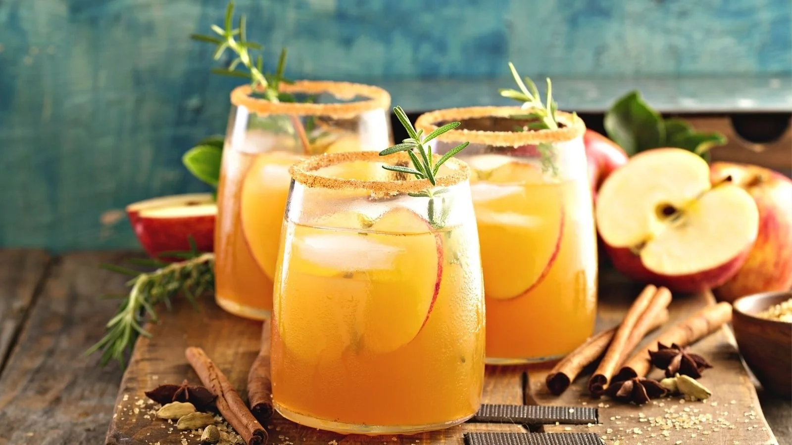 APPLE CIDER MOCKTAILS