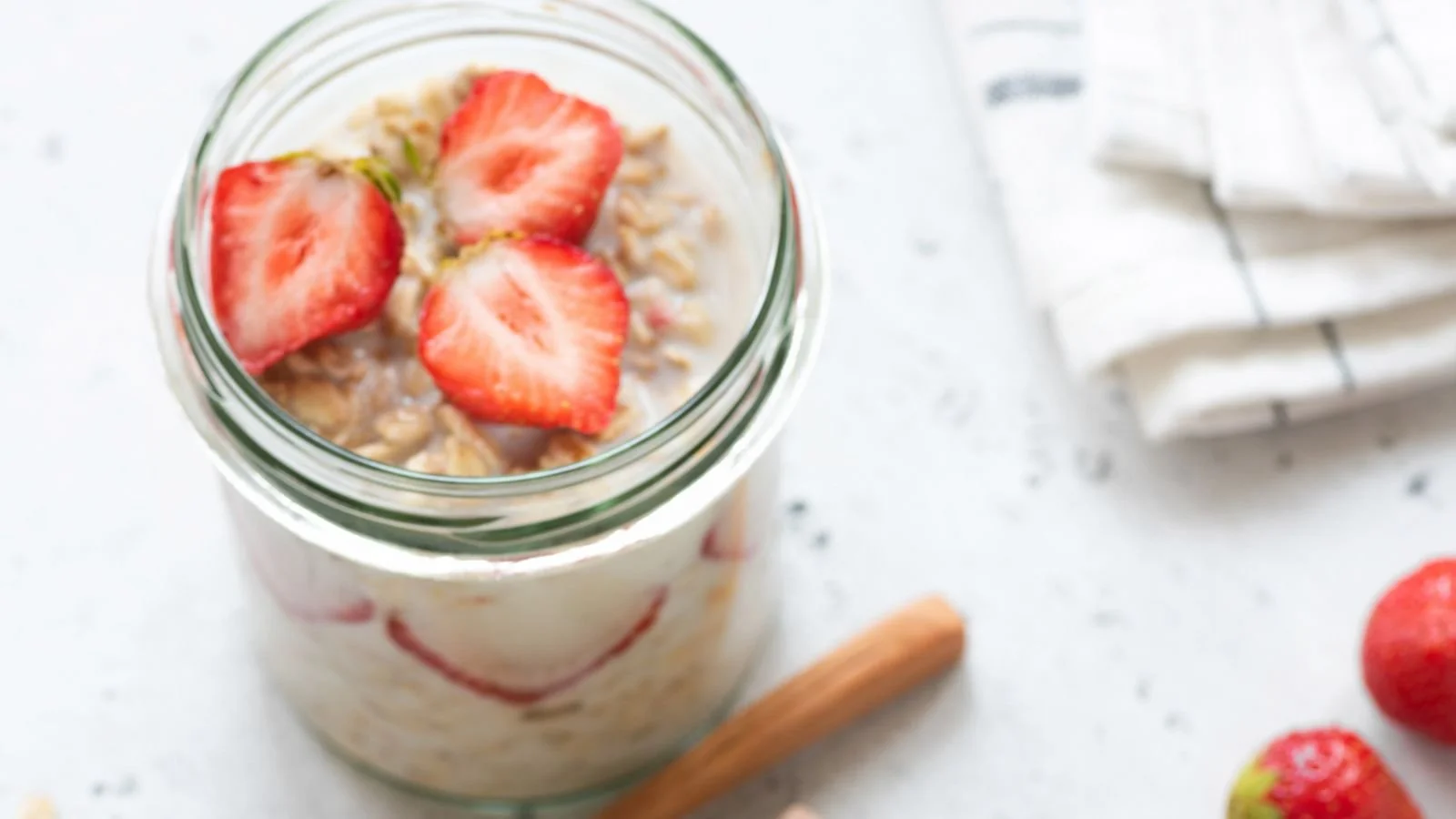 Strawberry Overnight Oats