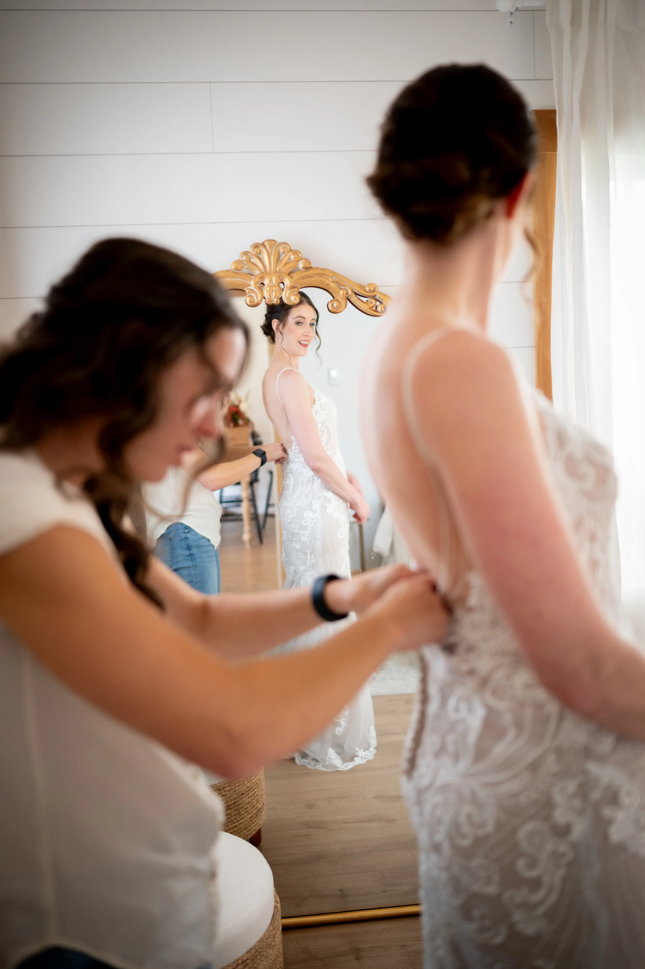 Coy Wedding Getting Ready Color-77.jpg
