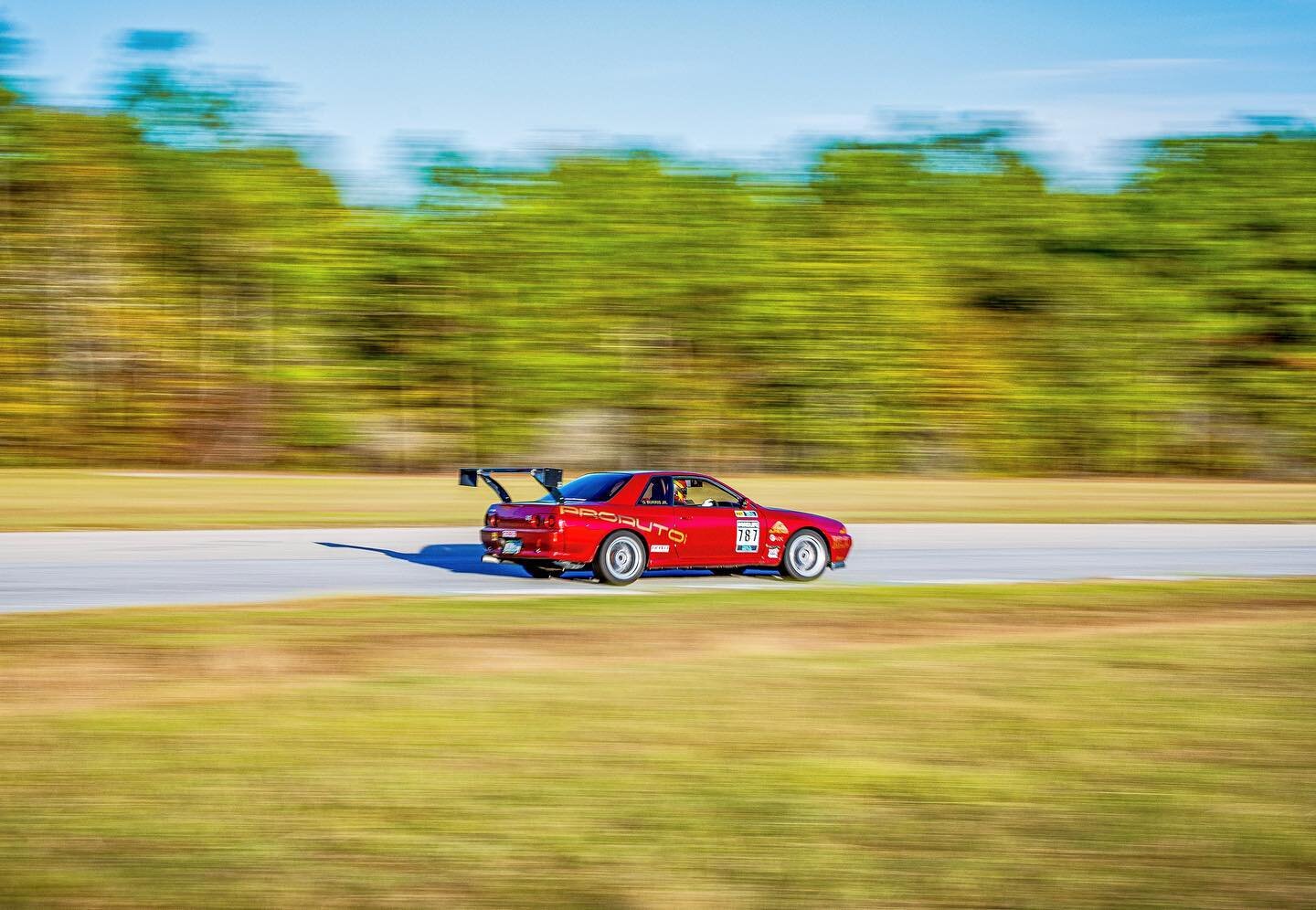 🏁Ready To Race🏆 
Check out Track Shaker Performance Driving Expert @annikacarter_ piloting this right-hand drive GTR at our video shoot @carolinamotorsportspark last fall. Annika is racing this weekend! Check out her page to follow her race progres