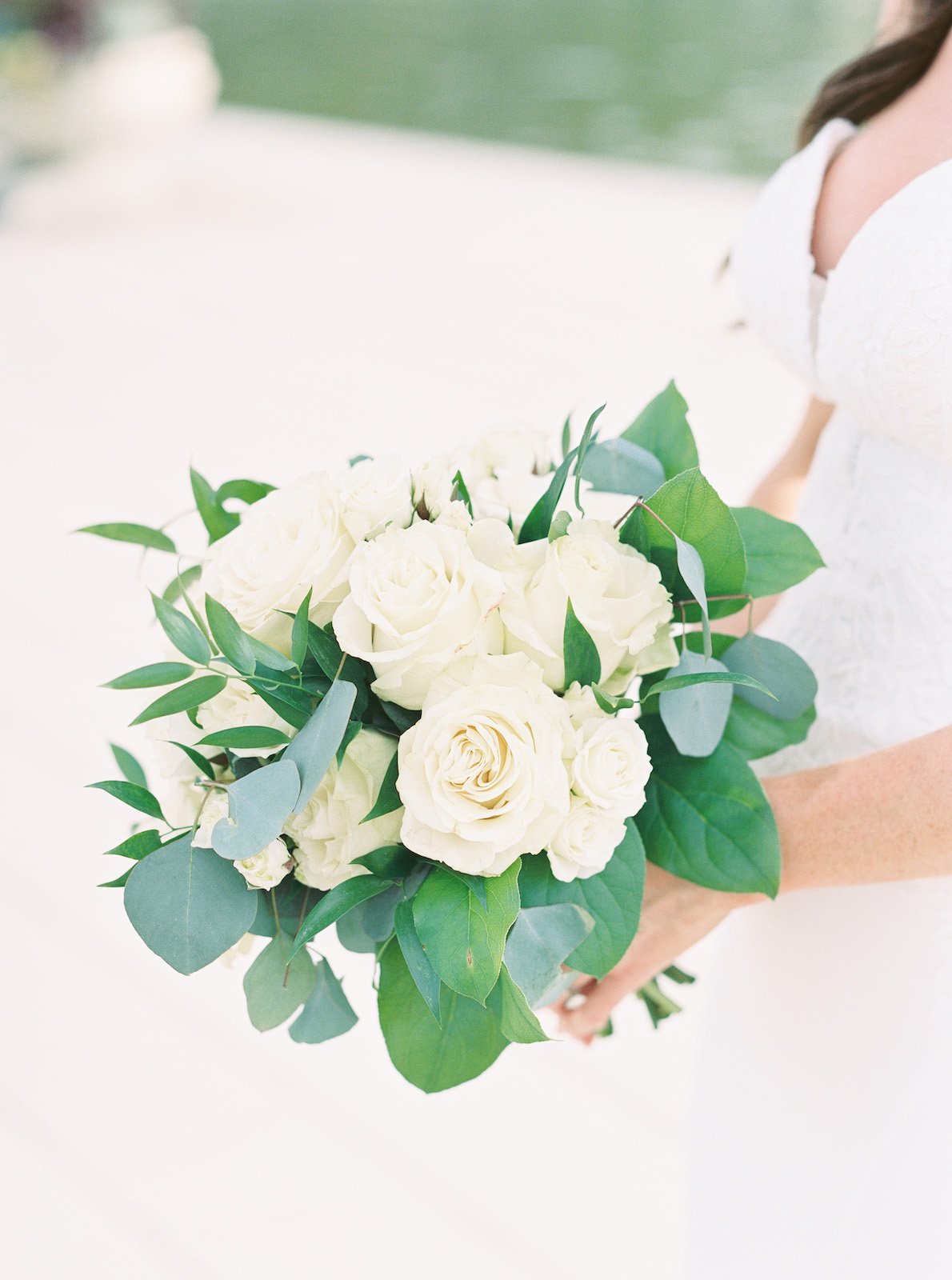 Flower-Lab-St.-Louis-Budget-Wedding-Florist-White-Garden-Bouquet-Fall-Elopement-34.jpg