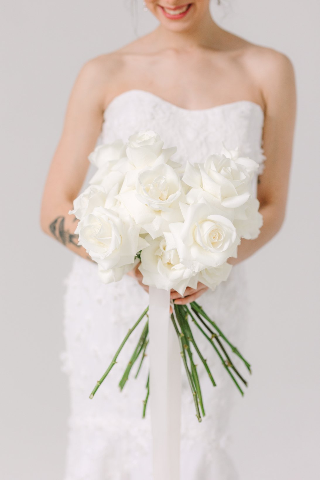 Flower-Lab-St-Louis-Wedding-Florist-Modern-Chic-Bridal-Bouquet-19.jpg
