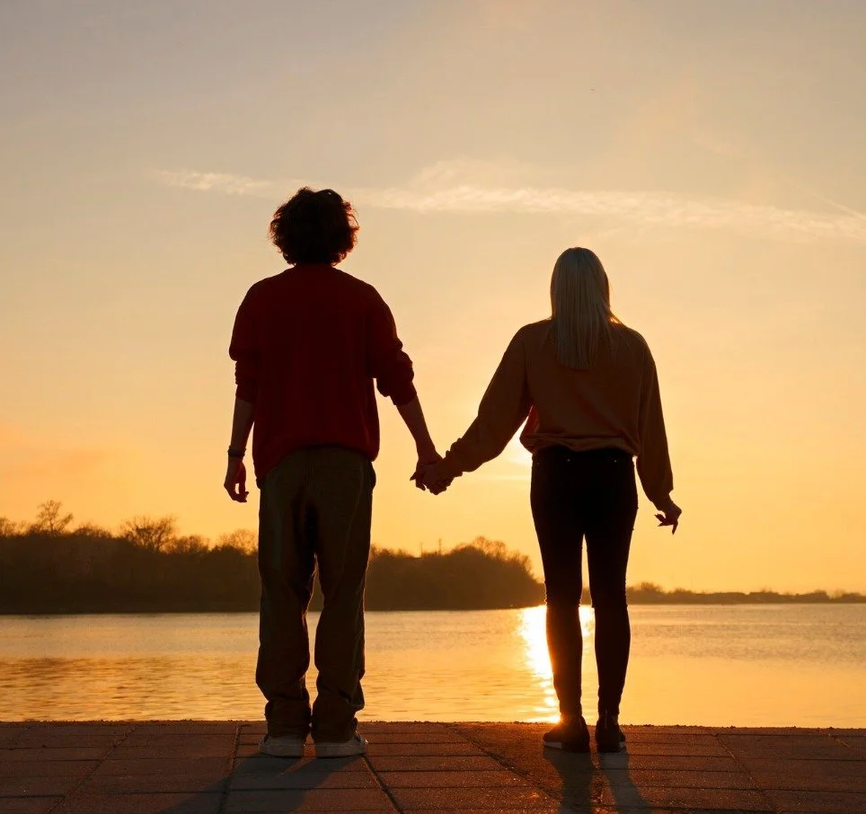 Make Time for Joy &amp; Connection ❤️🎉

Wellness is more than physical&mdash;it's emotional, too.
Tips:
&bull; Laugh often
&bull; Connect with loved ones
&bull; Do activities you enjoy
&bull; Practice gratitude each night
#JoyfulLiving #HolidayHappi