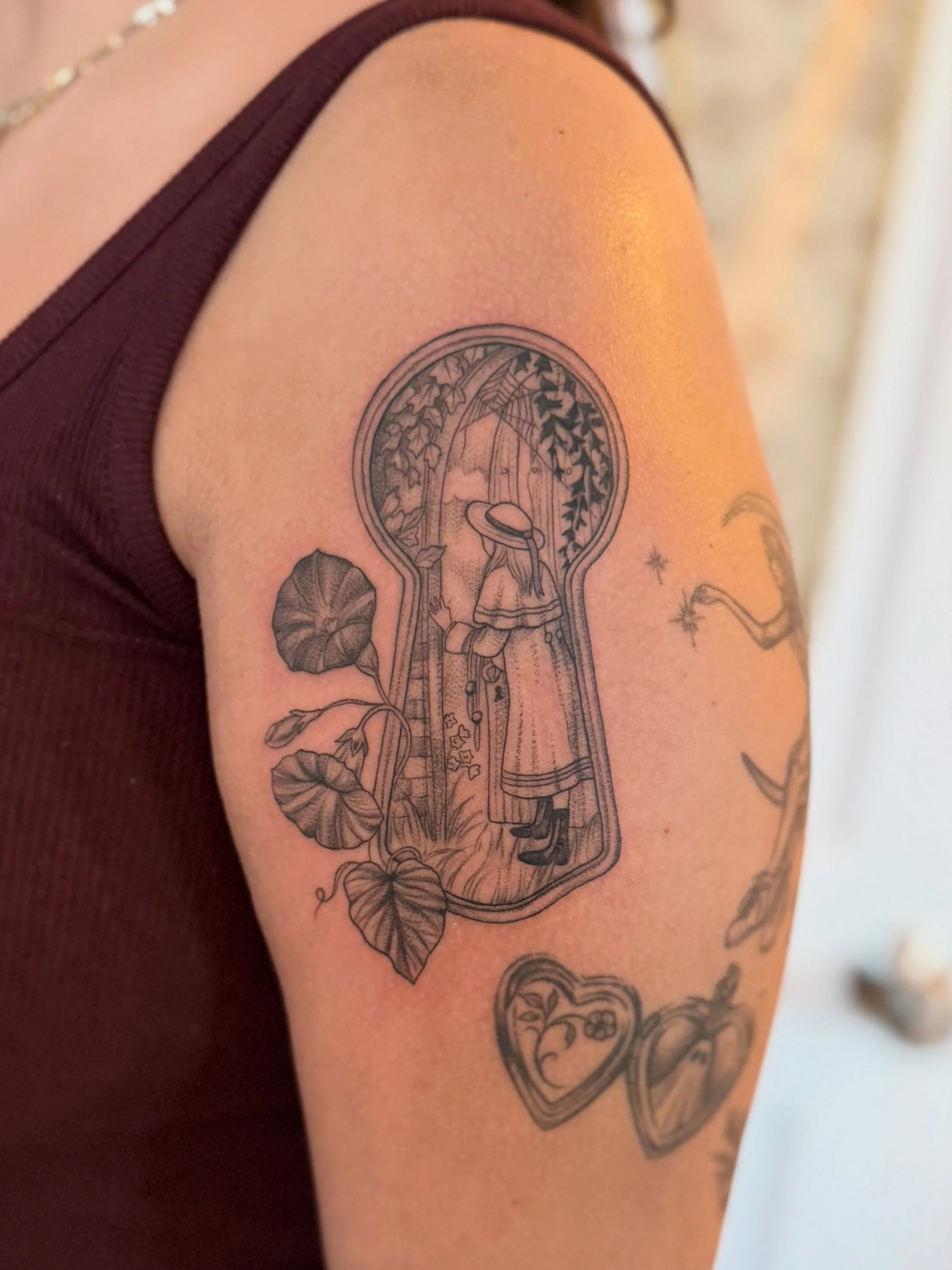 Fresh, and a few weeks healed! The Secret Garden is one of my favorite books and movies. This was such a special piece for Jen.🥀